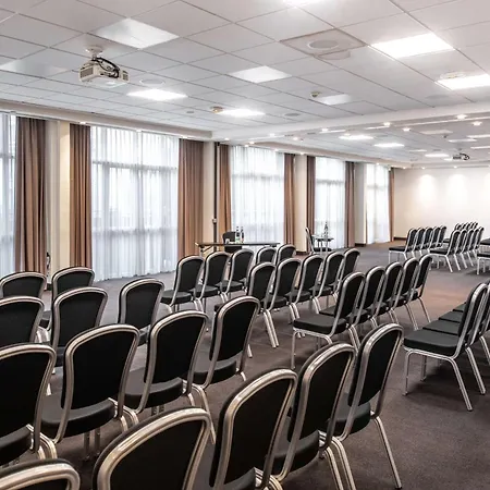 Pentahotel Paris Charles De Gaulle Hotel 4*